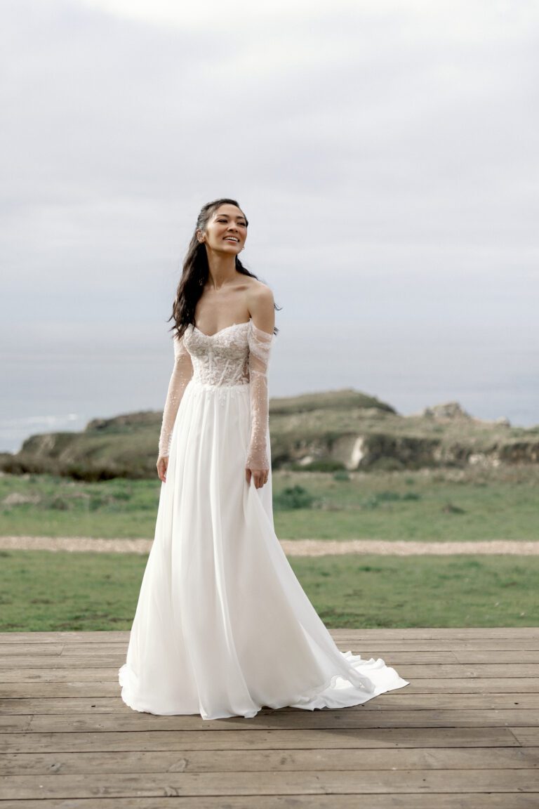 Adore by Justin Alexander  Aurelia (11410)