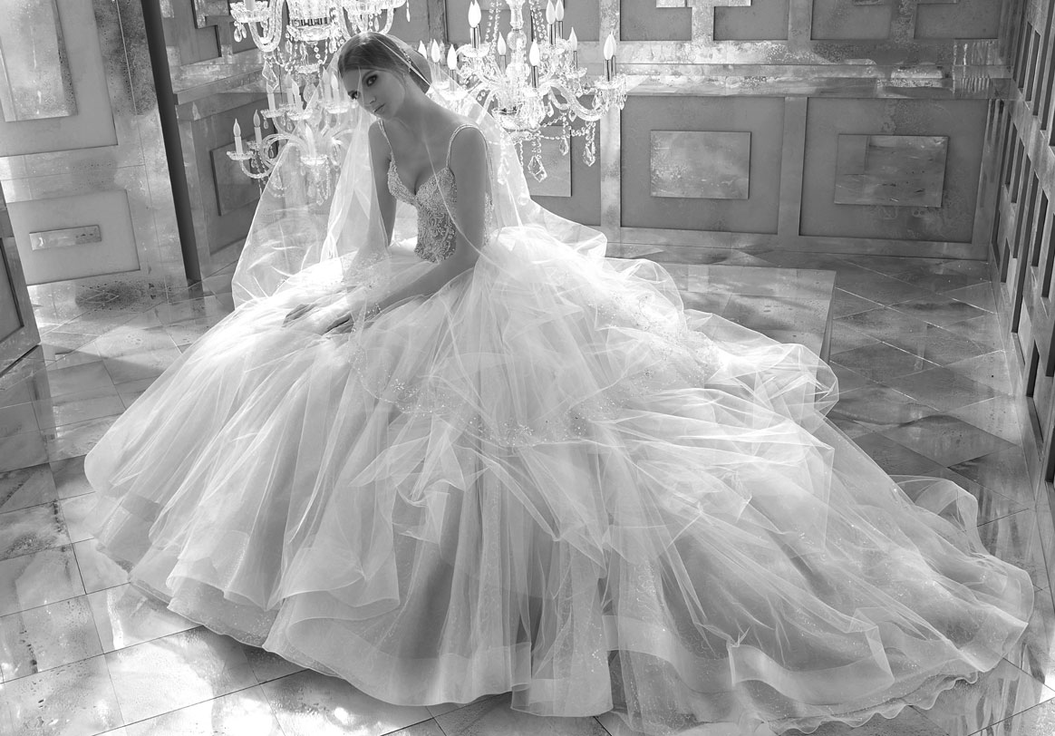 Total 75+ imagen mori lee wedding dress prices - Thptnganamst.edu.vn