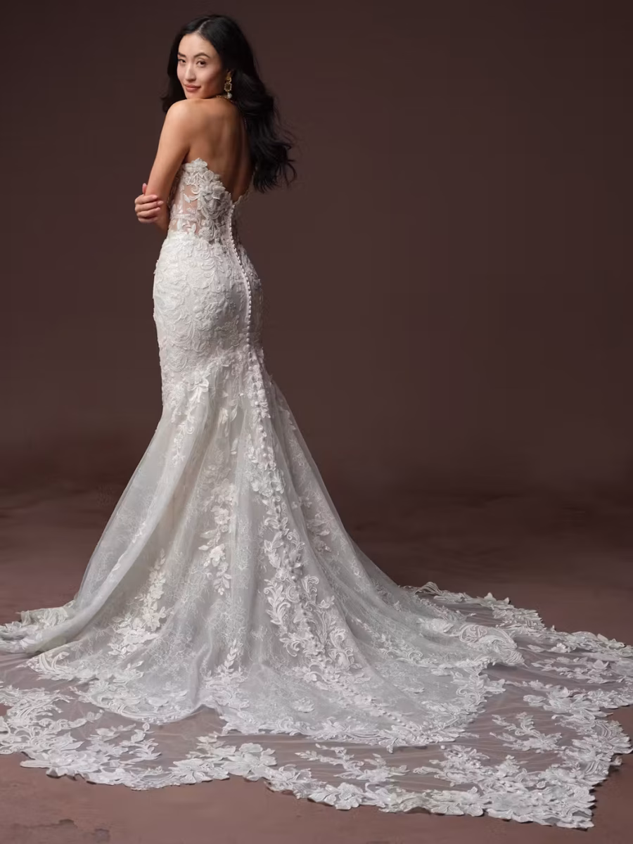 Maggie Sottero Estelle wedding dress - image 3